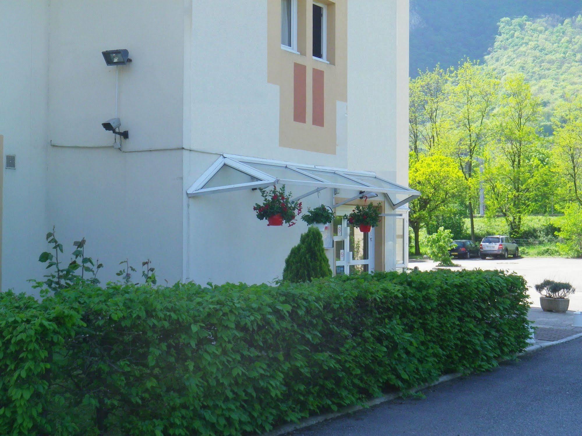 Amys Hotel 2*